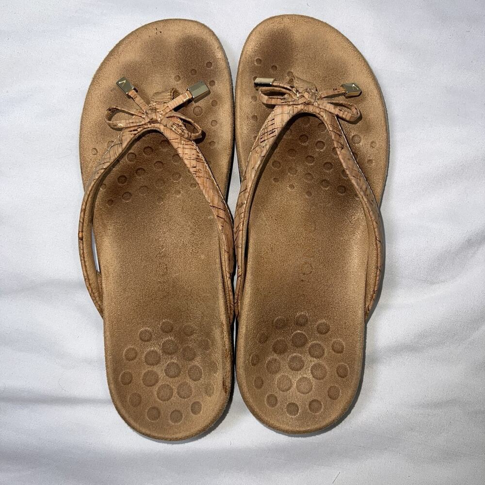 Vionic Bella II Sandals Size 6.5 Tan Flip Flops Bow Accent Thong Cork Comfort